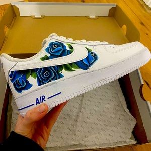 TODDLER SIZE - Blue Rose Cluster